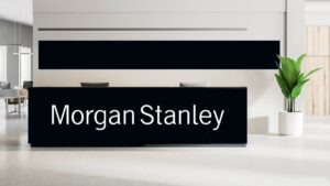 Morgan Stanley: Τοποθετεί την Ελλάδα στη 2η θέση των αναδυόμενων αγορών με σύσταση «υπεραπόδοσης»