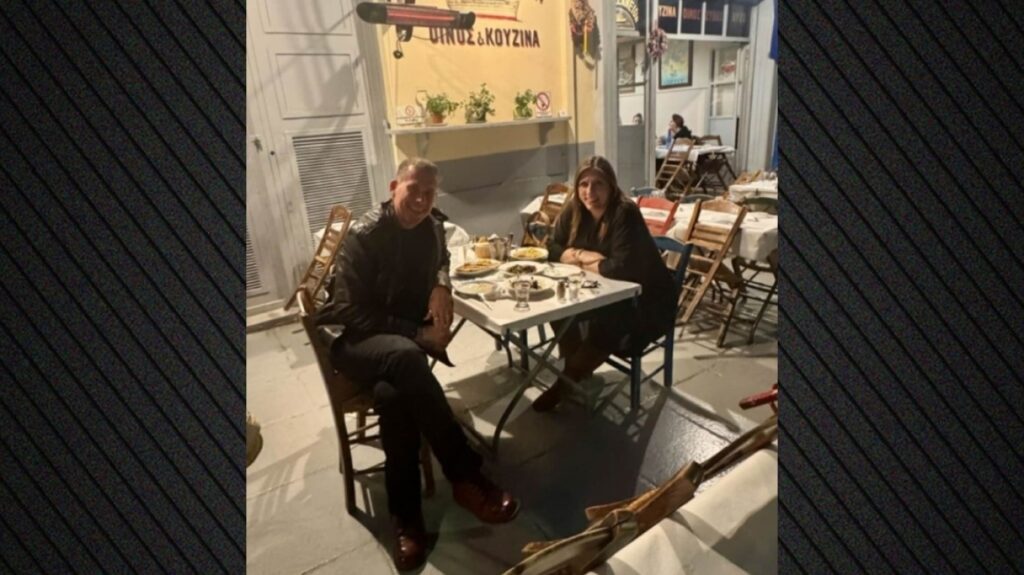 Κοινή έξοδος για Ζωή Κωνσταντοπούλου και Διαμαντή Καραναστάση σε ψαροταβέρνα του Πειραιά
