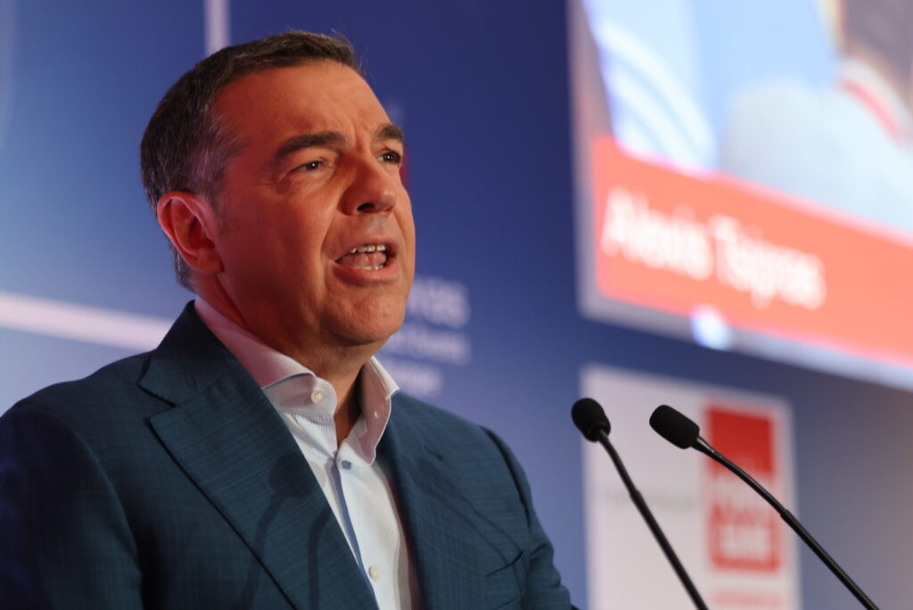 Εφ’ όλης της ύλης ο Τσίπρας στις 3 Δεκεμβρίου με την παρουσίαση της «Ιθάκης» στο Παλλάς