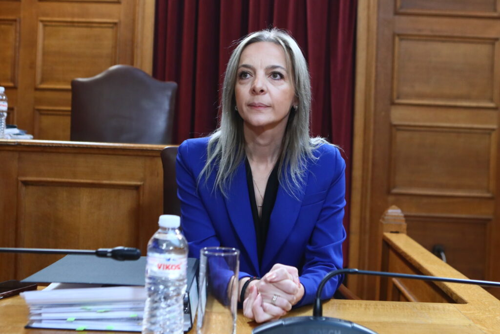 Στην εξεταστική για τον ΟΠΕΚΕΠΕ η Σεμερτζίδου: «Δεν έχω Ferrari, μόνο ένα μηχανάκι»