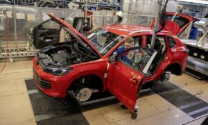 Στο χαμηλότερο επίπεδο της τελευταίας δεκαετίας η απασχόληση στην αυτοκινητοβιομηχανία στη Γερμανία