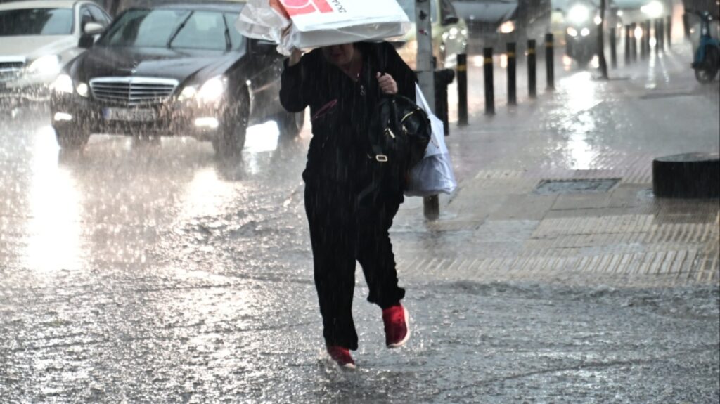 Κακοκαιρία Adel: Προβλήματα σε Κέρκυρα και Αιτωλοακαρνανία, πού θα χτυπήσει τις επόμενες ώρες