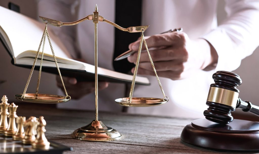 Ανατροπή στις κληρονομιές: Ο κληρονόμος δεν θα επιβαρύνεται στη δική του περιουσία με τα χρέη του αποβιώσαντος