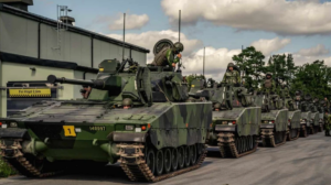 Σουηδία: Γυμνάσια προσομοίωσης πολέμου - Συμμετείχε και ο βασιλιάς