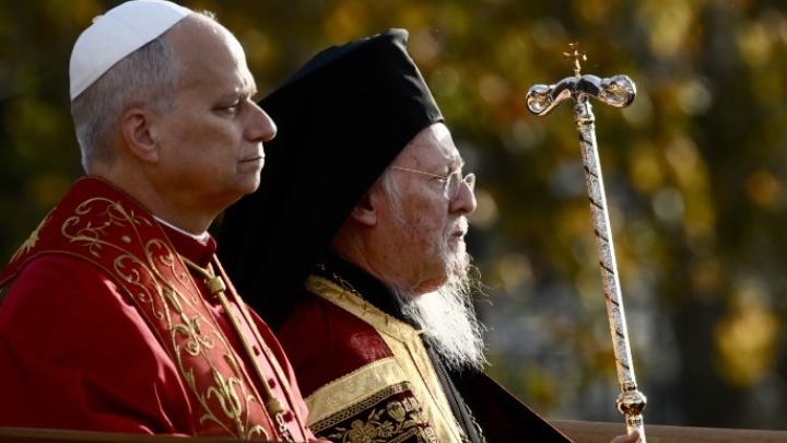 Επίσκεψη Πάπα στο Φανάρι: Ιστορική ημέρα για τις σχέσεις Ορθόδοξης και Καθολικής Εκκλησίας