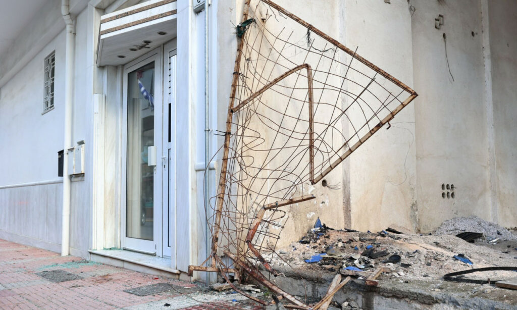 251130180414_67102205-tropxaio