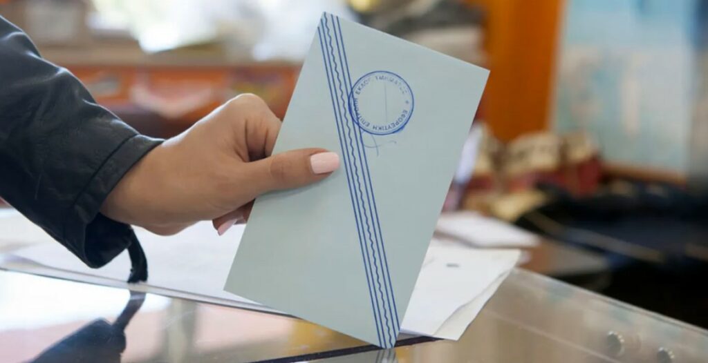 Δημοσκόπηση Interview: Ποιοι είναι οι πιο δραστήριοι υπουργοί - Προβάδισμα Καρυστιανού έναντι Τσίπρα