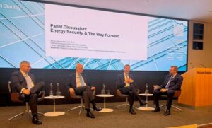 Αναμένονται μεγάλες επενδύσεις στη μεταφορά ρεύματος, δήλωσε ο Μ. Μανουσάκης από το Greek Investment Conference