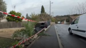 Γαλλία: Με τραγικό τρόπο έχασαν τη ζωή τους τρεις έφηβοι - Το αυτοκίνητο έπεσε ανάποδα σε πισίνα