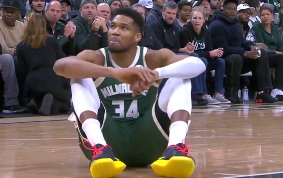 NBA: Νέος τραυματισμός για τον Αντετοκούνμπο - Οι δηλώσεις Ρίβερς για τις φήμες περί ανταλλαγής