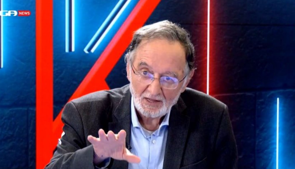 Λαφαζάνης για παρουσίαση βιβλίου Τσίπρα: Ήταν διάλεξη ακαδημαϊκών, κανείς δεν καταλάβαινε από κάτω τι έλεγαν