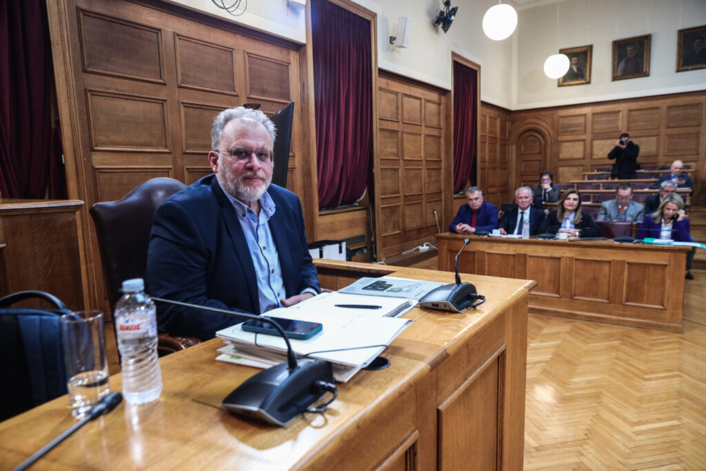 Εξεταστική για ΟΠΕΚΕΠΕ: Δεν έχω ευθύνη για τις παράτυπες αιτήσεις, υποστηρίζει ο Μπουνάκης