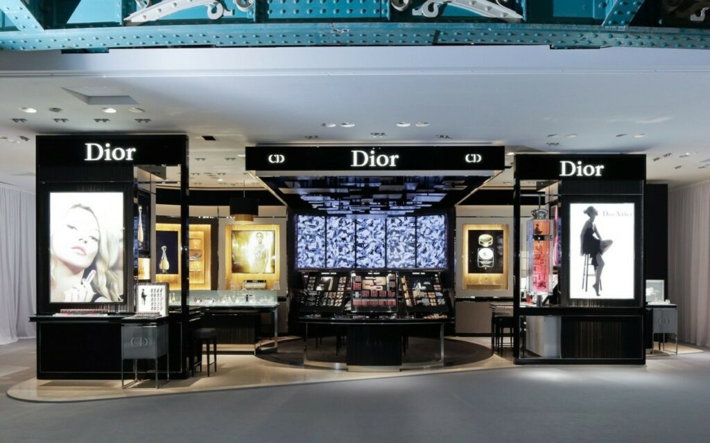 DIOR
