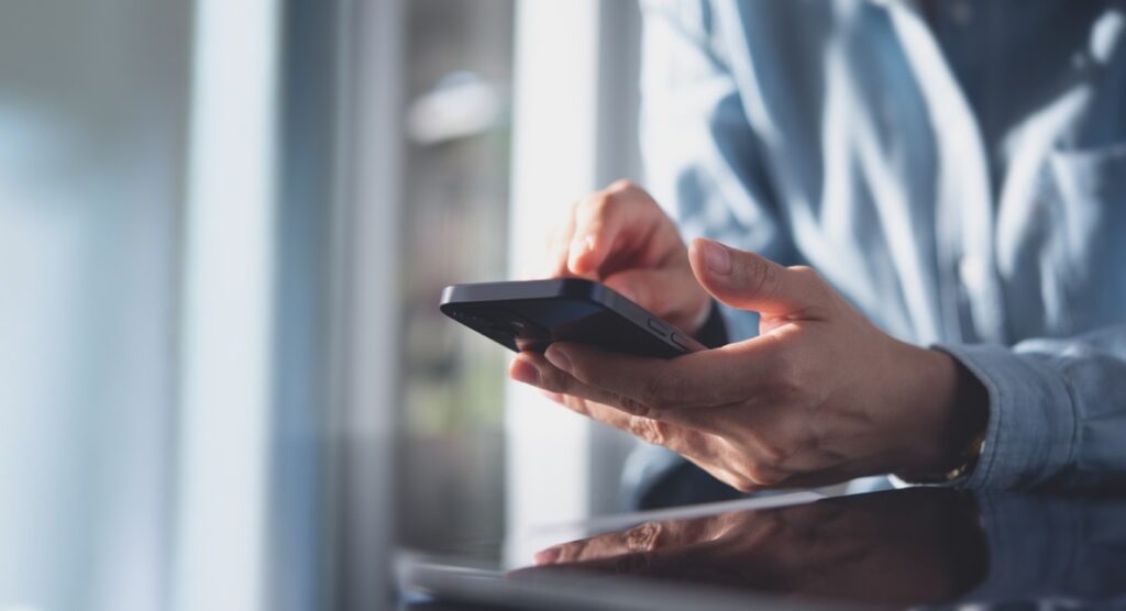 Εισαγγελική έρευνα για ανάρτηση στα social media με απειλές κατά δικαστή που χειρίστηκε την υπόθεση των Τεμπών