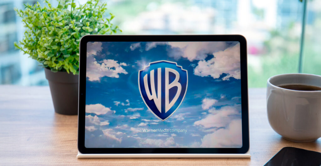 Warner Bros: Το παρασκήνιο του πολέμου Netflix - Paramount για την εξαγορά της και ο σημαντικός ρόλος του Τραμπ