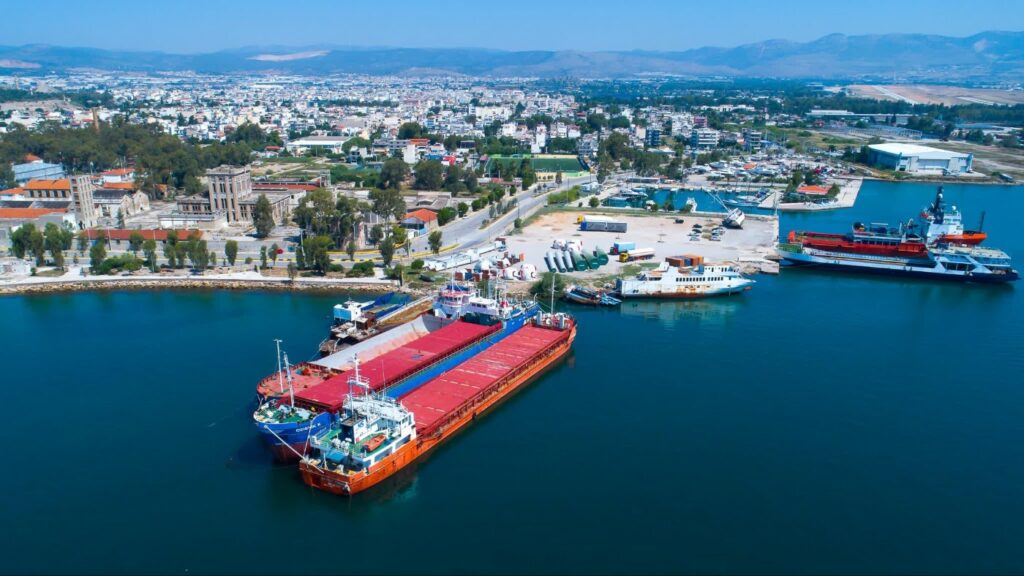 Λιμάνι Ελευσίνας: Ενισχύεται το σχέδιο για τη δημιουργία εναλλακτικού λιμένα απέναντι στον Πειραιά