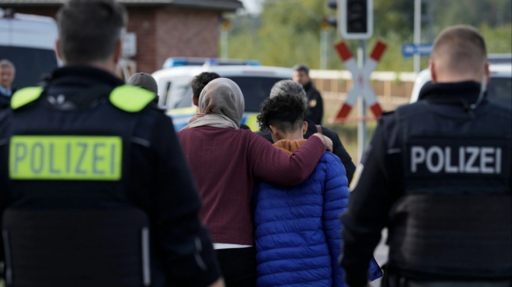 Τυνησία και Ουγκάντα υποψήφιες χώρας για κέντρα επιστροφής μεταναστών από την Γερμανία