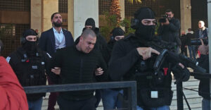 Στην Καλαμάτα η απολογία του ανιψιού και του επιχειρηματία για τη δολοφονία στη Φοινικούντα: Πώς έφτασαν οι αρχές στη σύλληψή τους