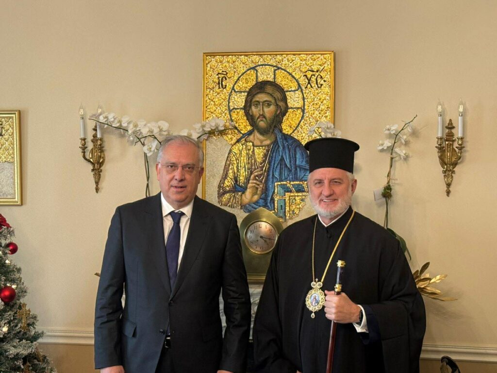 Συνάντηση Τάκη Θεοδωρικάκου με τον Αρχιεπίσκοπο Αμερικής κ.κ. Ελπιδοφόρο