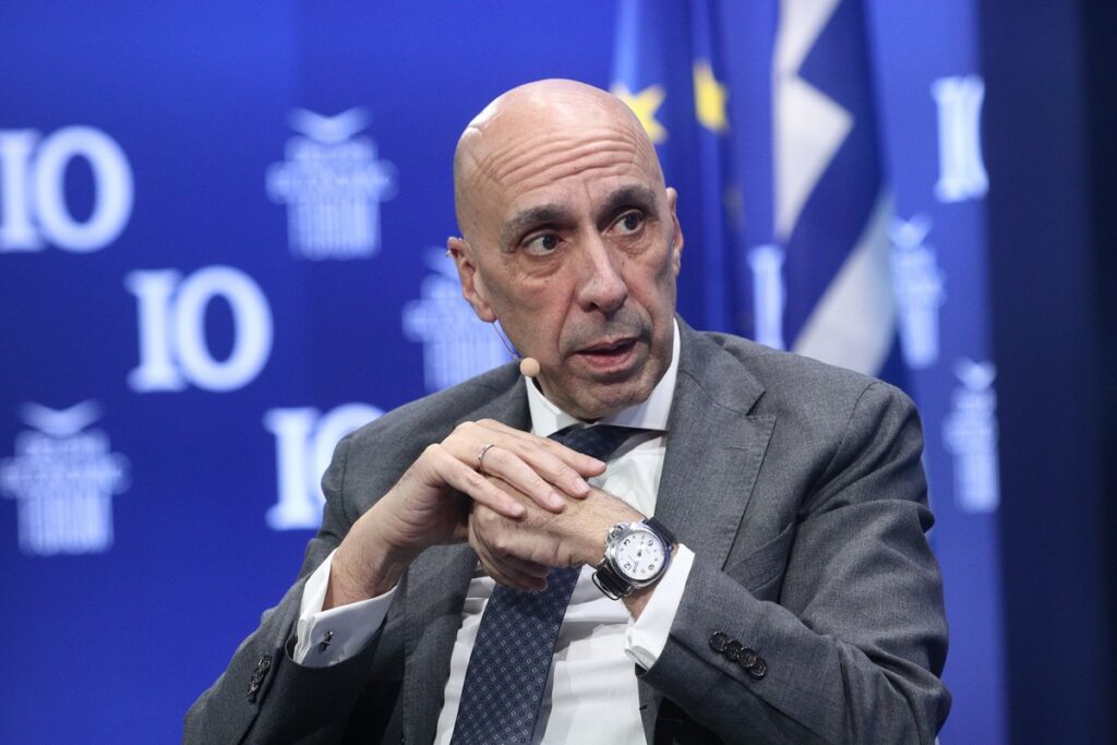 [377171] 10ο ΟΙΚΟΝΟΜΙΚΟ ΦΟΡΟΥΜ ΤΩΝ ΔΕΛΦΩΝ / 3η ΗΜΕΡΑ   (ΓΙΑΝΝΗΣ ΠΑΝΑΓΟΠΟΥΛΟΣ/EUROKINISSI) // ΑΠΑΓΟΡΕΥΕΤΑΙ ΚΑΘΕ ΧΡΗΣΗ ΑΡΧΕΙΟΘΕΤΗΣΗ ΚΑΙ ΔΙΑΝΟΜΗ ΤΗΣ ΦΩΤΟΓΡΑΦΙΑΣ ΑΠΟ ΠΡΑΚΤΟΡΕΙΑ