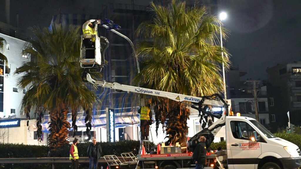 Μπήκαν οι πρώτες κάμερες με AI στην παραλιακή, θα παρακολουθούν όλο το 24ωρο τους παραβάτες - ΕΙΚΟΝΕΣ