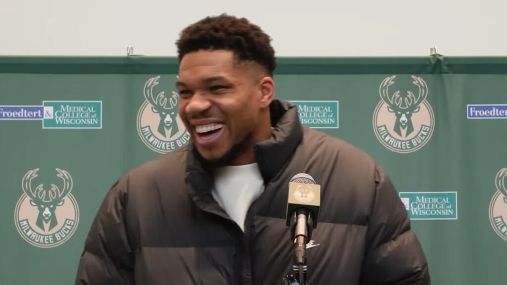 Γιάννης Αντετοκούνμπο: «Είμαι η πιο καυτή... γκόμενα στο παιχνίδι αυτή τη στιγμή»