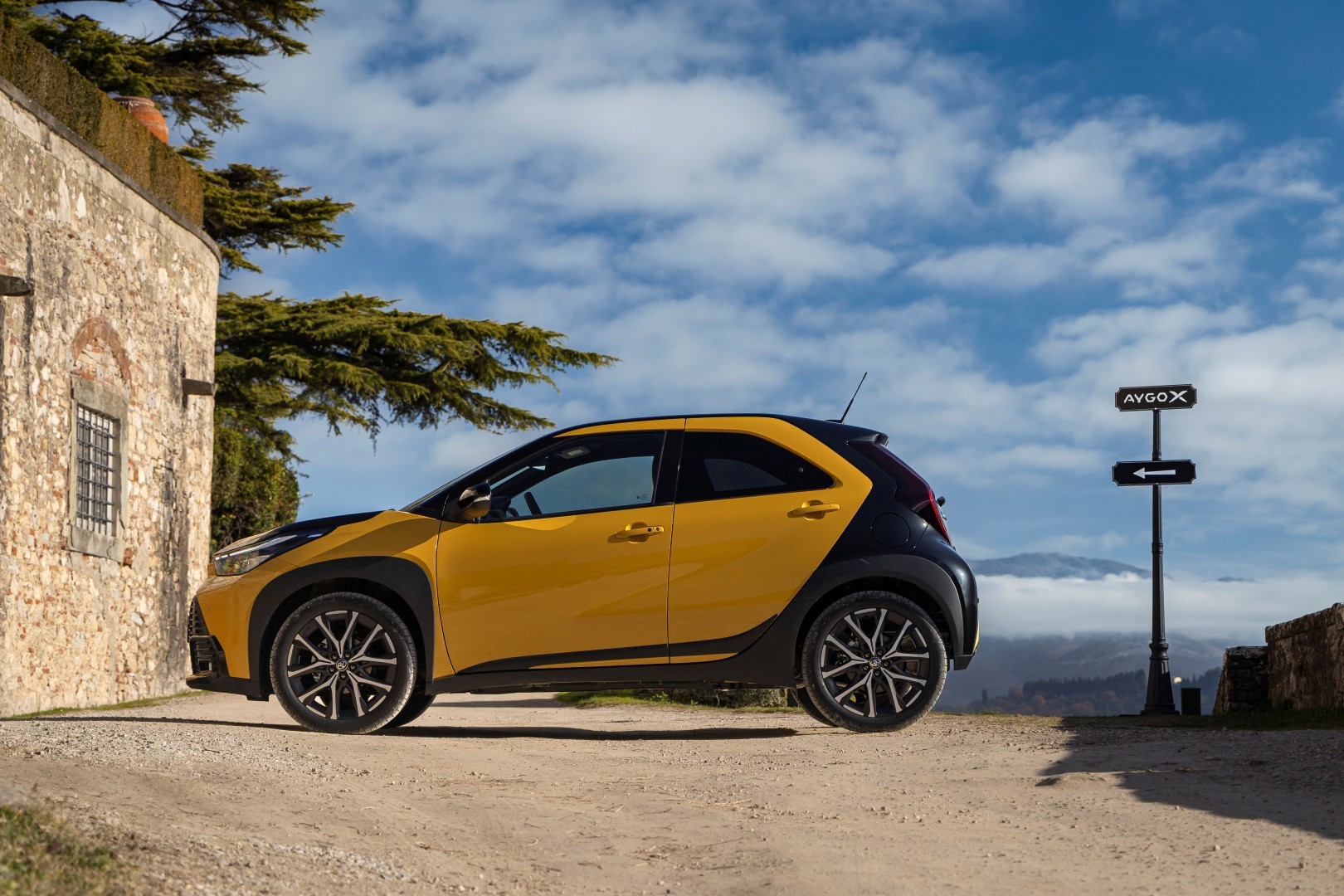 Toyota Aygo X Hybrid: Πρώτη γνωριμία στη μαγευτική Φλωρεντία
