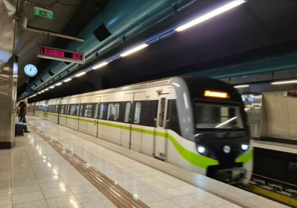 Μέσα μαζικής μεταφοράς: Πώς θα κινηθούν τα Χριστούγεννα στην Αττική