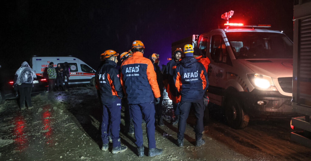 Τουρκία: Εξέπεμψε SOS, ζήτησε επείγουσα προσγείωση και συνετρίβη το αεροσκάφος που μετέφερε τον αρχηγό του Γενικού Επιτελείου της Λιβύης