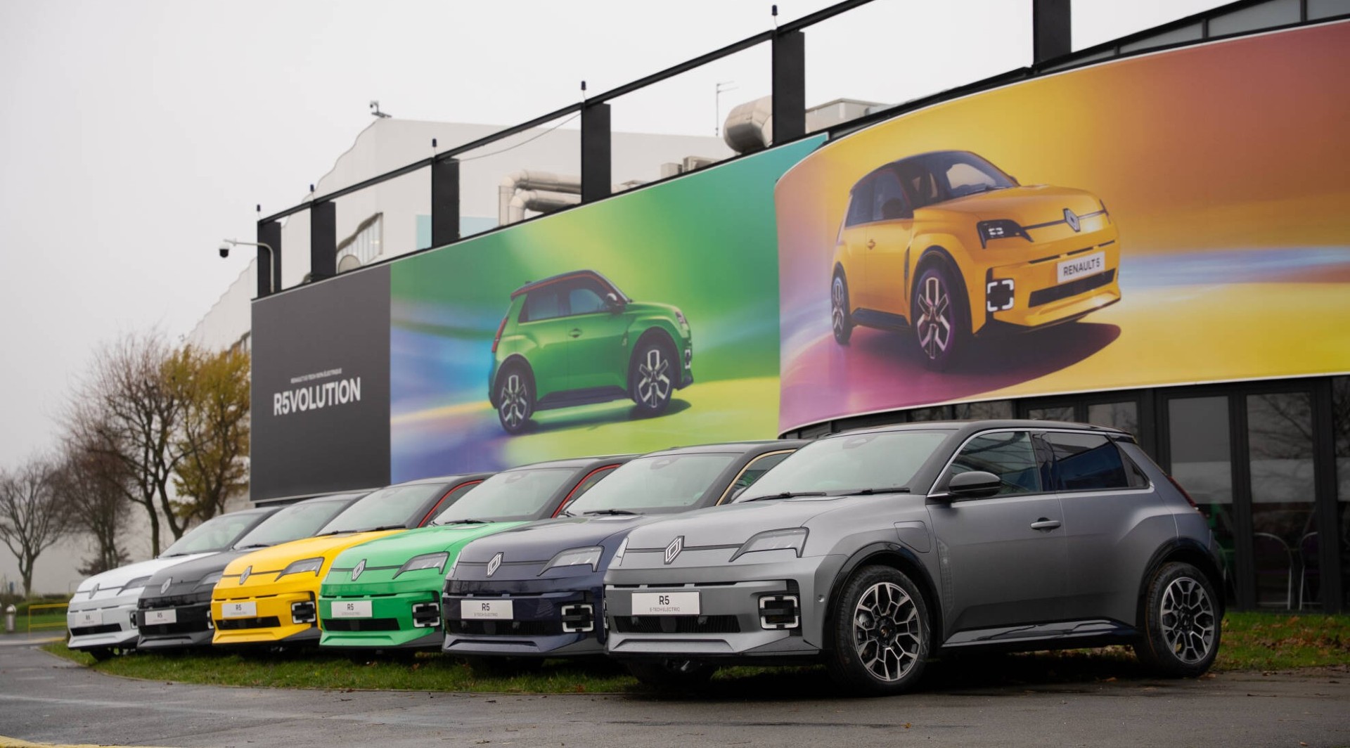 Renault 5 E-Tech: Ξεπέρασε τις 100.000 μονάδες η παραγωγή του