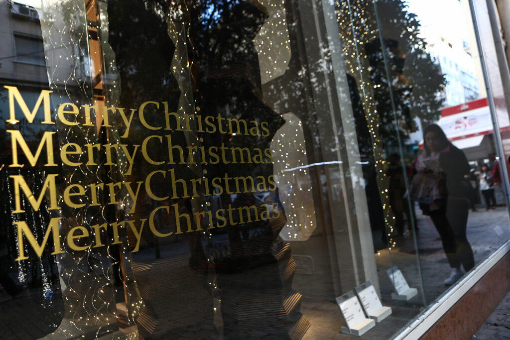 Εορταστικό ωράριο: Πότε επανέρχεται, τι ισχύει για την Κυριακή 28/12