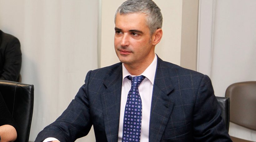 O Άρης Σπηλιωτόπουλος σε ρόλο «Άγιου Βασίλη» μέσω του AI - Δείτε βίντεο