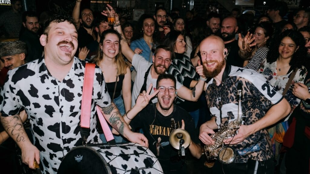 251227092238_banda-entopica__1_