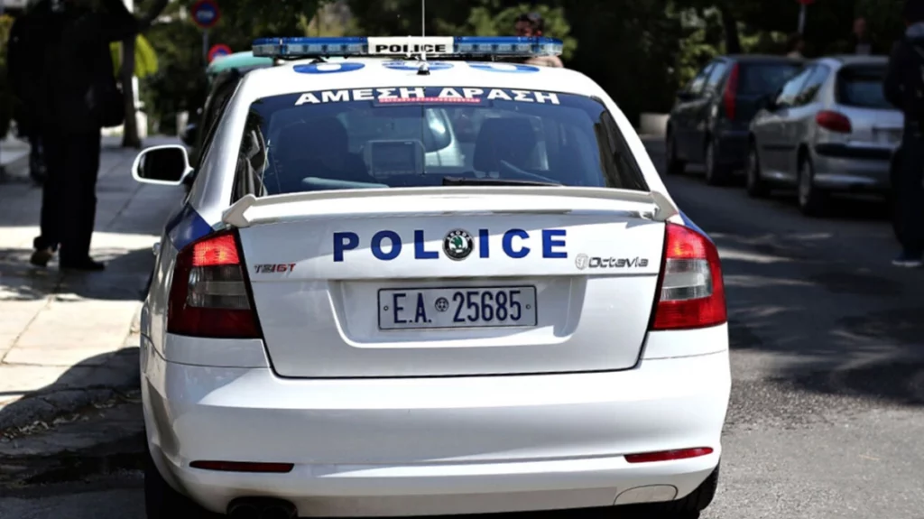 Νέο Ηράκλειο: 16χρονος με κουζινομάχαιρο λήστεψε 12χρονες - «Κορίτσια τα κινητά σας με τον καλό ή τον άσχημο τρόπο»