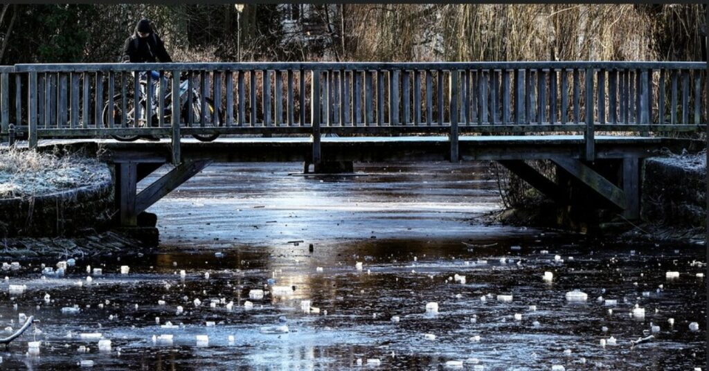 Γερμανία: Οι πιο κρύες γιορτές εδώ και 15 χρόνια, υπερπλήρη τα επείγοντα λόγω πτώσεων στον πάγο