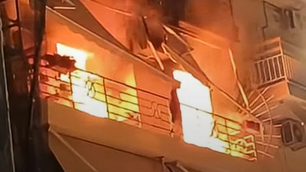 Πέθανε η ηλικιωμένη που νοσηλευόταν μετά τη φωτιά σε διαμέρισμα στην Κάτω Τούμπα