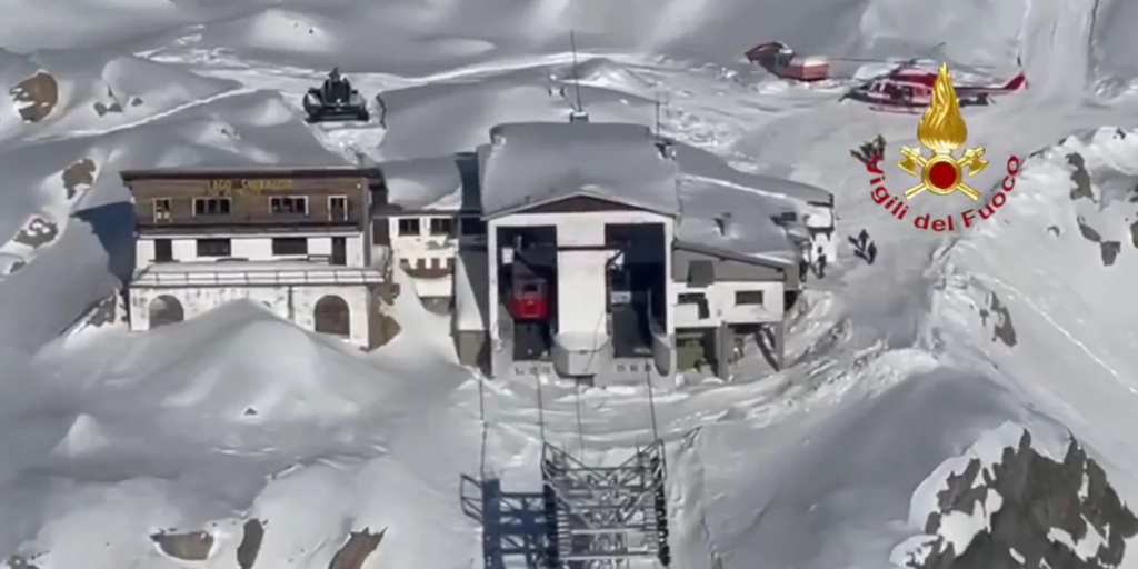 Ιταλία: Εγκλωβίστηκαν 100 άτομα σε τελεφερίκ στις Ιταλικές Άλπεις
