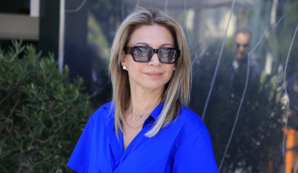 [379030] ΚΑΤΑΘΕΣΗ ΑΠΟ ΤΟΝ ΣΥΛΛΟΓΟ ΠΛΗΓΕΝΤΩΝ ΔΥΣΤΥΧΗΜΑΤΟΣ ΤΕΜΠΩΝ ΤΩΝ 1,3 ΕΚΑΤ. ΥΠΟΓΡΑΦΩΝ ΣΤΗΝ ΒΟΥΛΗ   (ΓΙΩΡΓΟΣ ΚΟΝΤΑΡΙΝΗΣ/EUROKINISSI)