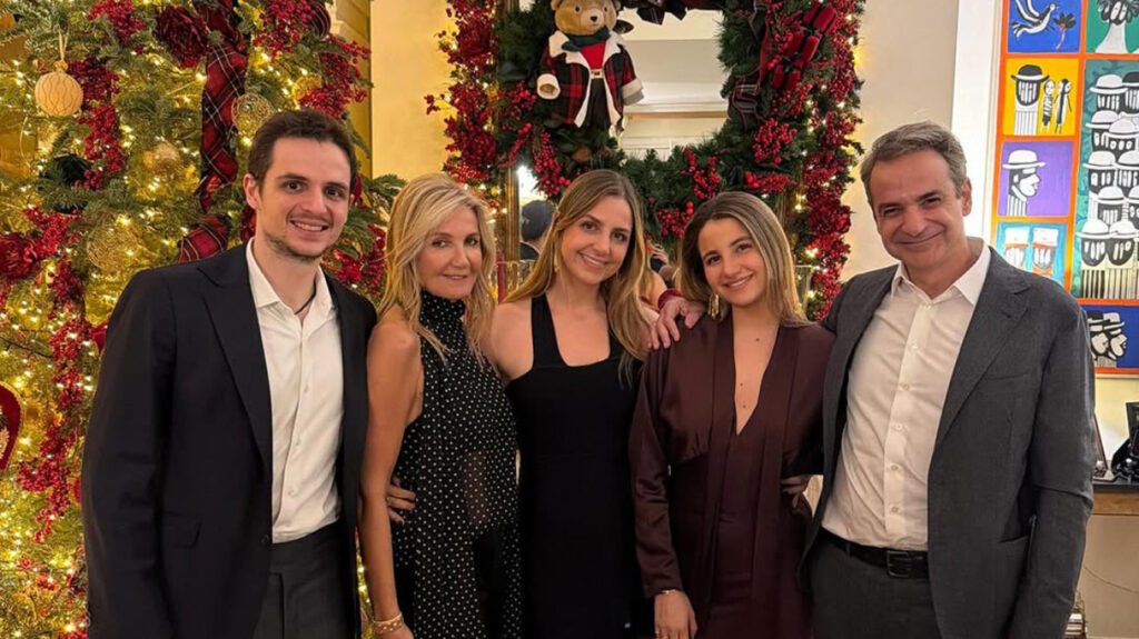 Κυριάκος Μητσοτάκης για το 2026: Πίστη ότι μπορούμε να πάμε μπροστά