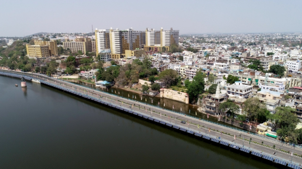 Ινδία: Δέκα οι νεκροί από μολυσμένο νερό στην πόλη Ιντόρε