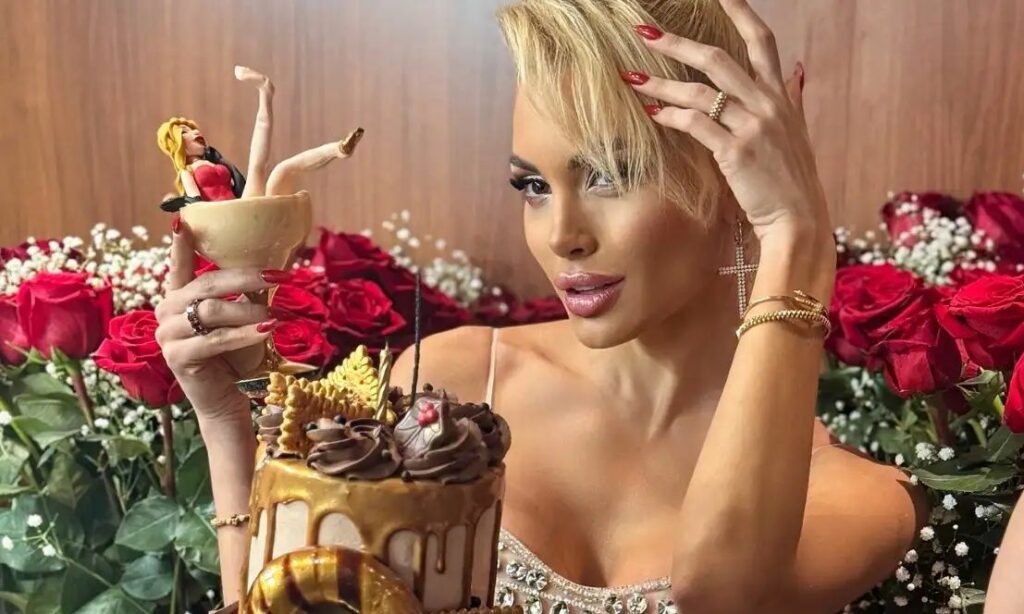 Γενέθλια στο Ντουμπάι για την Αλεξάνδρα Παναγιώταρου