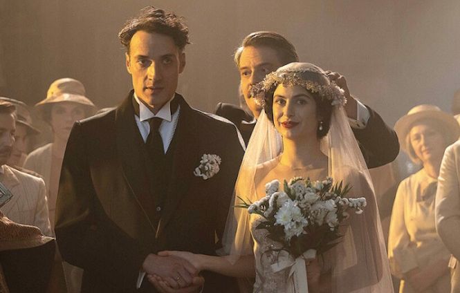 «Μεγάλη Χίμαιρα»: Από τις πιο έντονες ερωτικές σκηνές σε σειρά, μπράβο στον Κωνσταντίνου και την Πελούζο για την τόλμη τους, γράφουν στο Χ