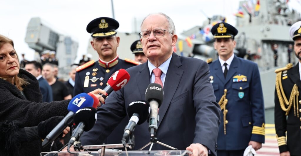 Κ. Τασούλας μετά τον αγιασμό των υδάτων στον Πειραιά: Φως και αλήθεια ως οδηγός προσωπικής και συλλογικής αναγέννησης