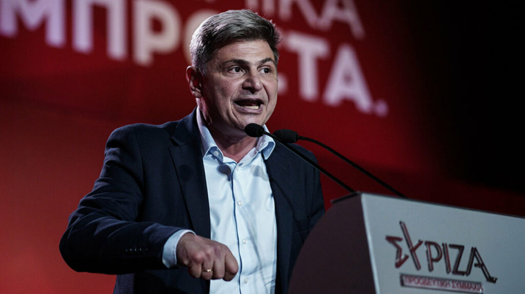 Δεν παραδίδει την έδρα ο Φαραντούρης: Λογοδοτώ μόνο στους συμπολίτες μου