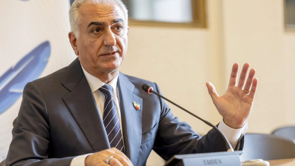 Ρέζα Παχλαβάνι: Ηγέτης του ελεύθερου κόσμου ο Τραμπ - Τον ευχαρίστησε για την στήριξη στον λαό του Ιράν