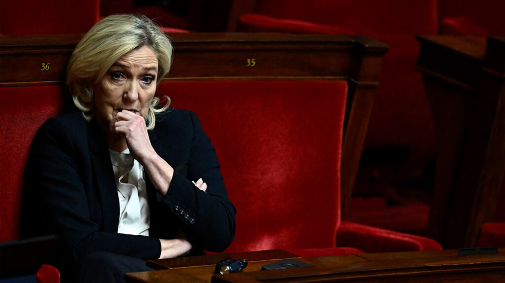 Ξεκινά η εκδίκαση της έφεσης του κόμματος της Λεπέν που θα κρίνει το προεδρικό της μέλλον