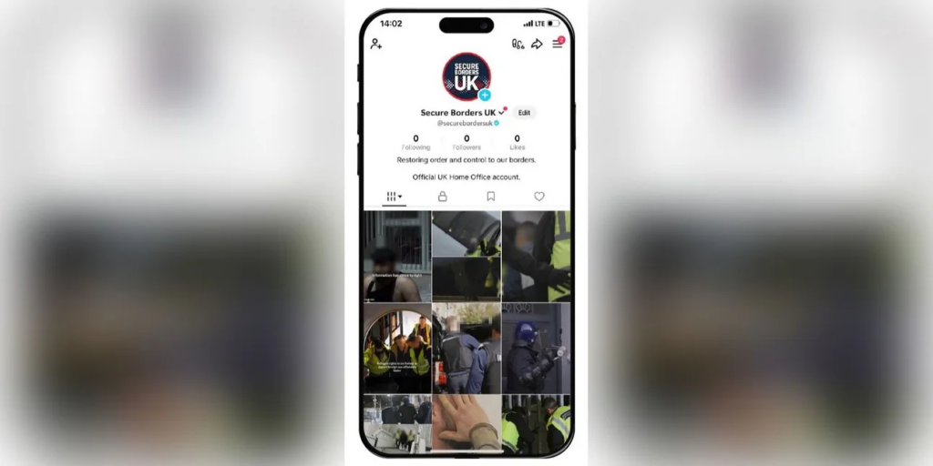 Με βίντεο απελάσεων μεταναστών εγκαινίασε λογαριασμό στο TikTok η βρετανική κυβέρνηση