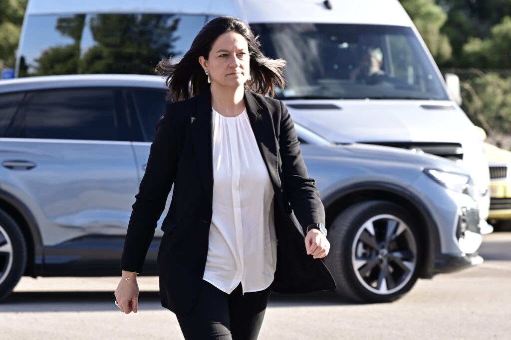 Ν. Κεραμέως: Νέα αύξηση κατώτατου μισθού την 1η Απριλίου