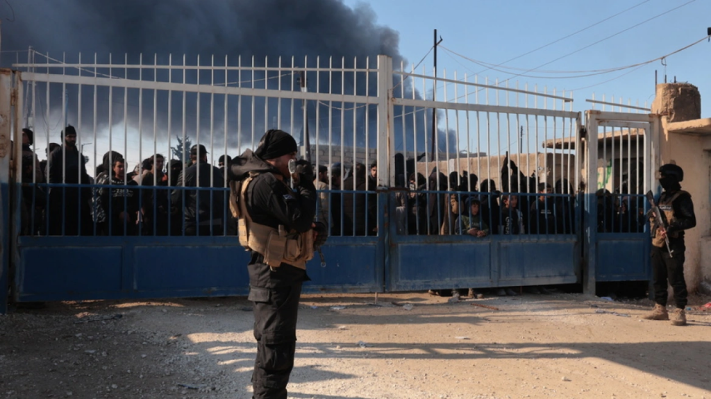 Δεν θα εγκαταλείψει τους Κούρδους της Συρίας, τονίζει το Παρίσι