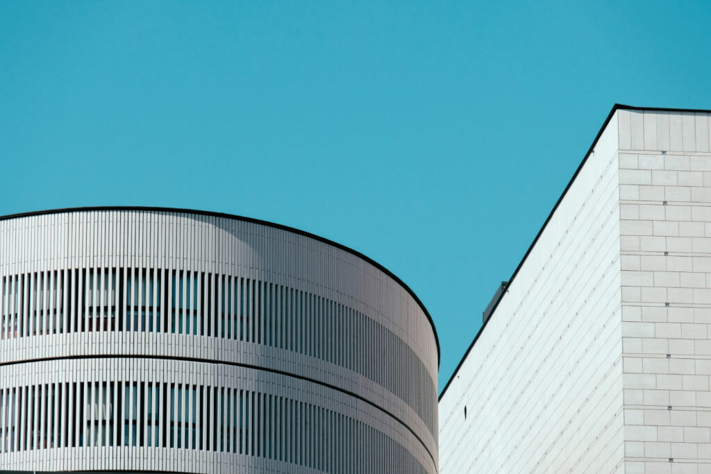 Αλλαγή χρήσης ακινήτων: Το μεγάλο στοίχημα των πρώην βιομηχανικών κτιρίων για τη στεγαστική αγορά